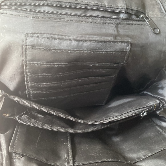 Real Black leather shoulder bag / cross body 
Made in Italy - Picture 8 of 8